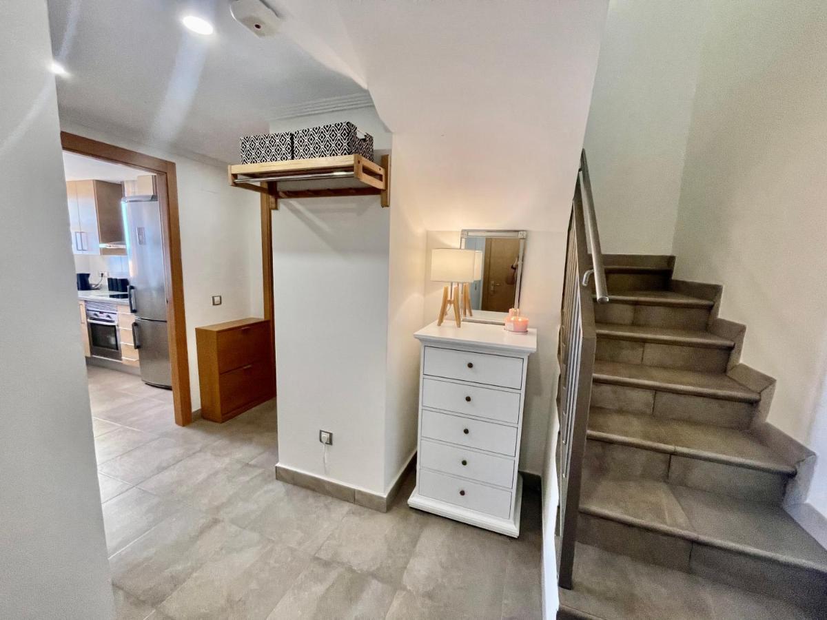 Modern 2-Floor Penthouse With Sea Views - Sleeps 7 Leilighet Finestrat Eksteriør bilde